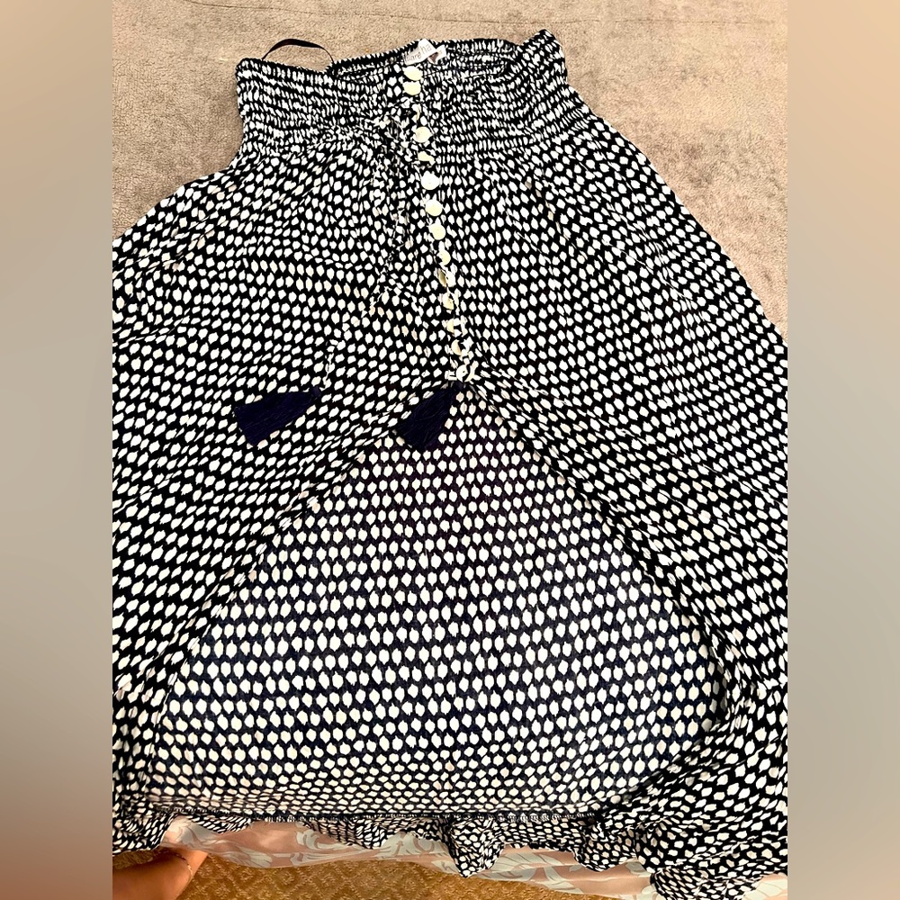 tiaré Hawaii spotted skirt with faux buttons and tassels. Elastic waist Man-made